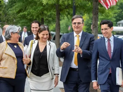 Hay avances en negociación con EU, afirma Ebrard