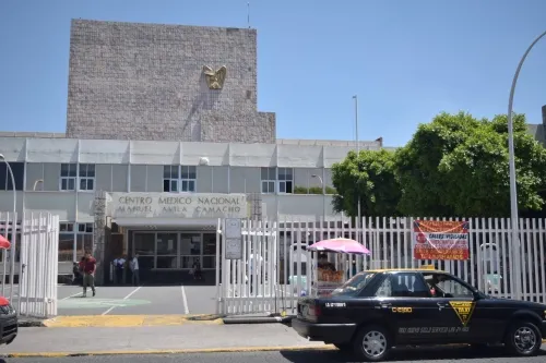 Estudian regresar a hospitales públicos a médicos mayores de 60 años a trabajar en áreas no Covid