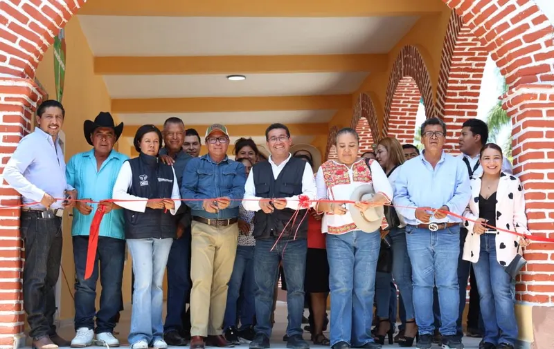 congreso-pue-pavel-gaspar-mixteca