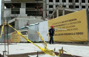 Clausuran Torres Perseo por muerte de trabajador