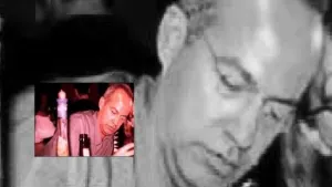 Reforma revela que @FelipeCalderón se quedó dormido ¿de borracho? en restaurante de lujo