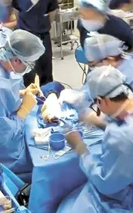 Extraen tumor de 15 kilos a pequeño de dos años