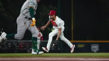 Cuadrangulares decisivos: Bravos de León venció a Pericos de Puebla 8-5