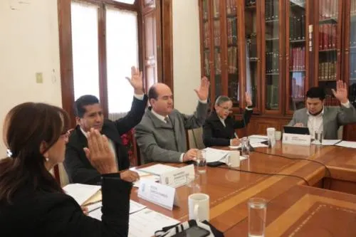 Comisión Instructora actuará contra funcionarios públicos que hayan cometido algún delito