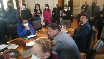 Tesorera y extesorero chocan por déficit municipal y sale bono de exalcaldesa