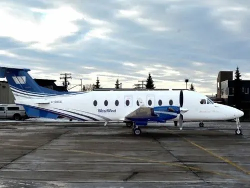 Se estrella avión en Canadá, poco después del despegue