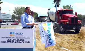 RMV y Gali dan banderazo a proyecto integral en Boulevard Atlixcáyotl