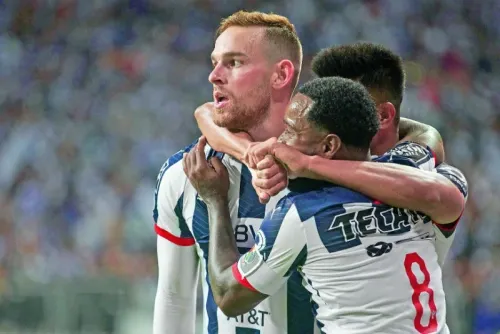 Rayados apaga al rayo 2-1 en las semifinales de ida de la Liga MX