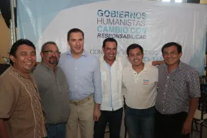Gobiernos panistas deben ser sinónimo de gobiernos honestos: Moreno Valle