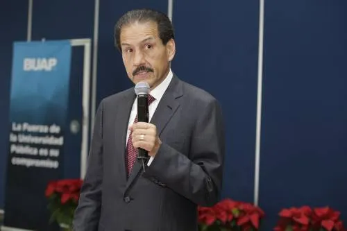 Esparza llama a que las fuerzas políticas respeten ideología de los jóvenes