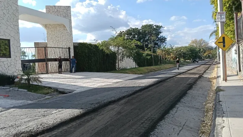 Ariadna Ayala arranca la rehabilitación del camino a Nexatengo