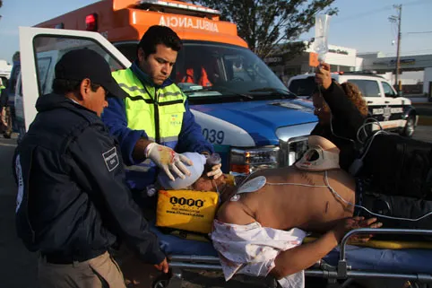Un muerto y 18 heridos deja accidente en Chalma