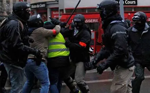 Detenidas más de 90 personas en manifestación de chalecos amarillos en Bruselas