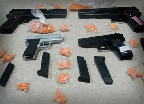 Urge cambiar la ley para evitar la venta de réplicas de armas en Puebla: FGE