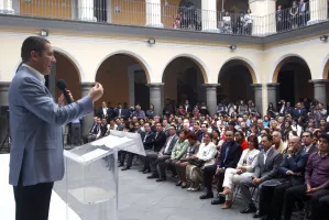 Estrella de Puebla no será cambiada de lugar, por el momento
