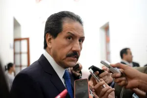 Disminuyó el daño por recortes federales: Esparza