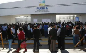 Tras quejas de tutores, asigna SEP maestros en primaria