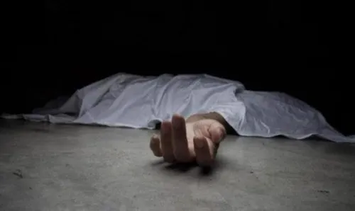 Muere por infarto a las puertas de su hogar