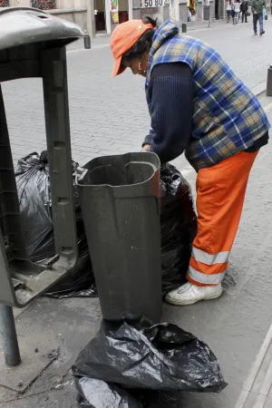 La mitad de los botes papeleros del CH están dañados: OOSL