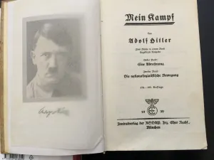 Reeditarán Mi Lucha en Alemania