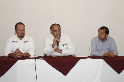 Voceros de Juntos Haremos Historia deslindan a Barbosa de publicación contra Cárdenas