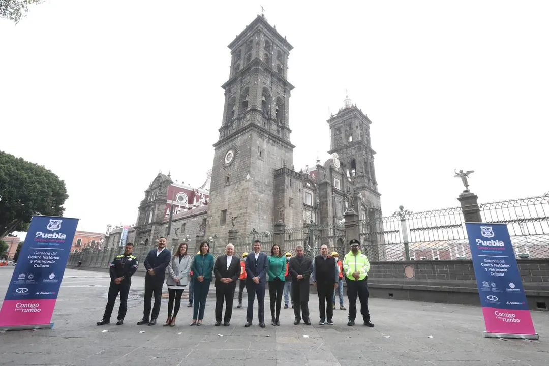 Ayuntamiento De Puebla Pone En Marcha Mantenimiento A La Catedral
