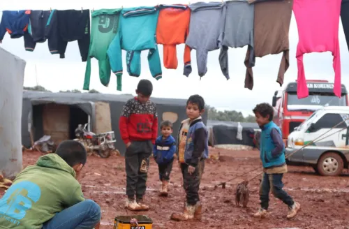 En pobreza, la mitad de infantes y adolescentes en México