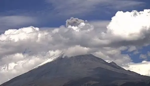 Actividad del volcán Popocatépetl continúa moderada