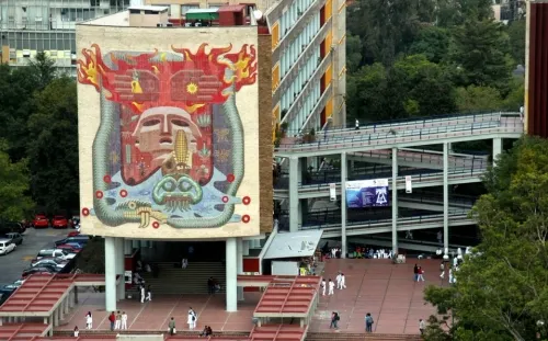 Con marcha, Medicina de la UNAM apoyará movimiento de la BUAP y UPAEP