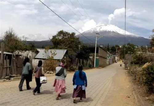 Colocan alarmas en comunidades aledañas al “Popo”  ante posible evacuación