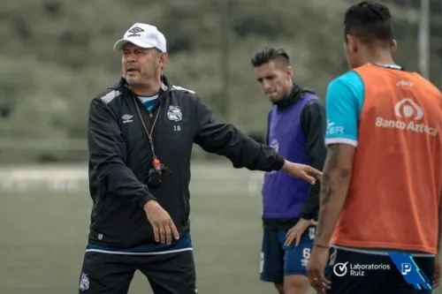 Juan Reynoso está firme en el banquillo del Puebla