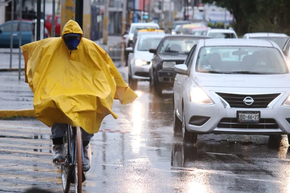 Inundaciones y deslaves, el saldo de las lluvias de este día