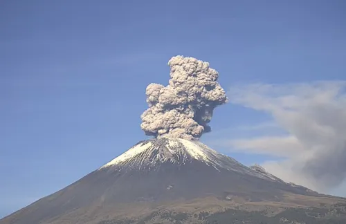 Emite Popocatépetl 175 exhalaciones en las últimas 24 horas