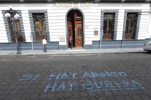 Presentan en el Congreso nueva iniciativa para legalizar aborto