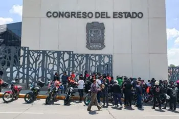 Mantienen Gobierno de Puebla y Congreso diálogo con motociclistas por “Ley Casco”