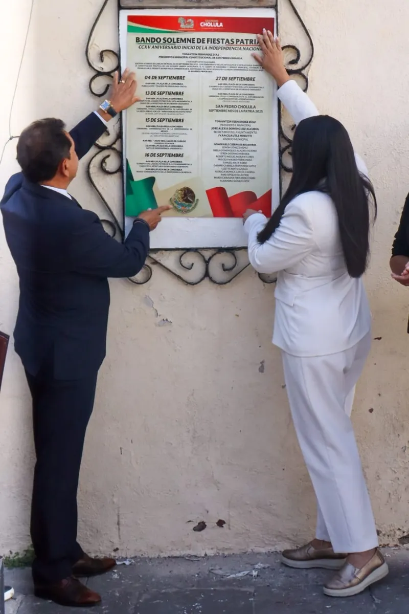 Coloca Tonantzin Fernández Bando Solemne con motivo de las Fiestas Patrias
