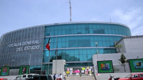 Fiscalía obtiene suspensión de Notario de Tepeaca y su vinculación a proceso