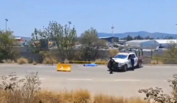 Encuentran a un hombre sin vida con una herida de bala en el rostro