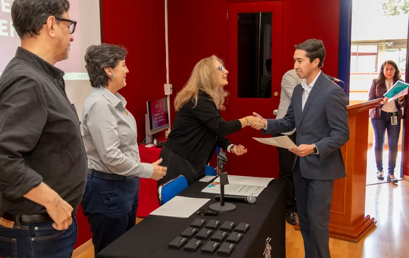 Talentos Ibero Puebla reciben Premio Ceneval de Excelencia EGEL