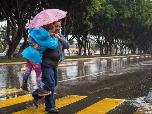 Causará tormenta tropical 8 intensas lluvias en el país