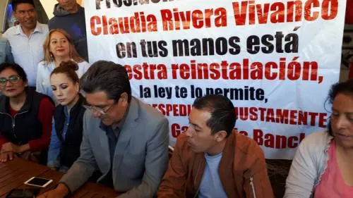 Como parte de “una tregua”, trabajadores despedidos del Ayuntamiento levantan plantón