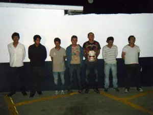 Detienen a varios sujetos por presunto asalto