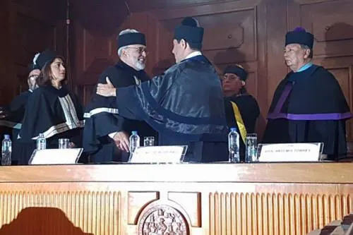 Investigador del ICSyH de la BUAP, Doctor Honoris Causa por la Universidad de Guatemala