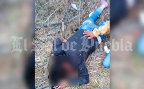 Joven conduce vehículo y provoca volcadura en Anillo Periférico