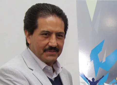 BUAP se ha ganado a pulso respeto de la sociedad: Esparza Ortiz
