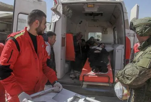 Bombardeo en escuela al este de Guta Oriental, Siria, deja 15 niños muertos