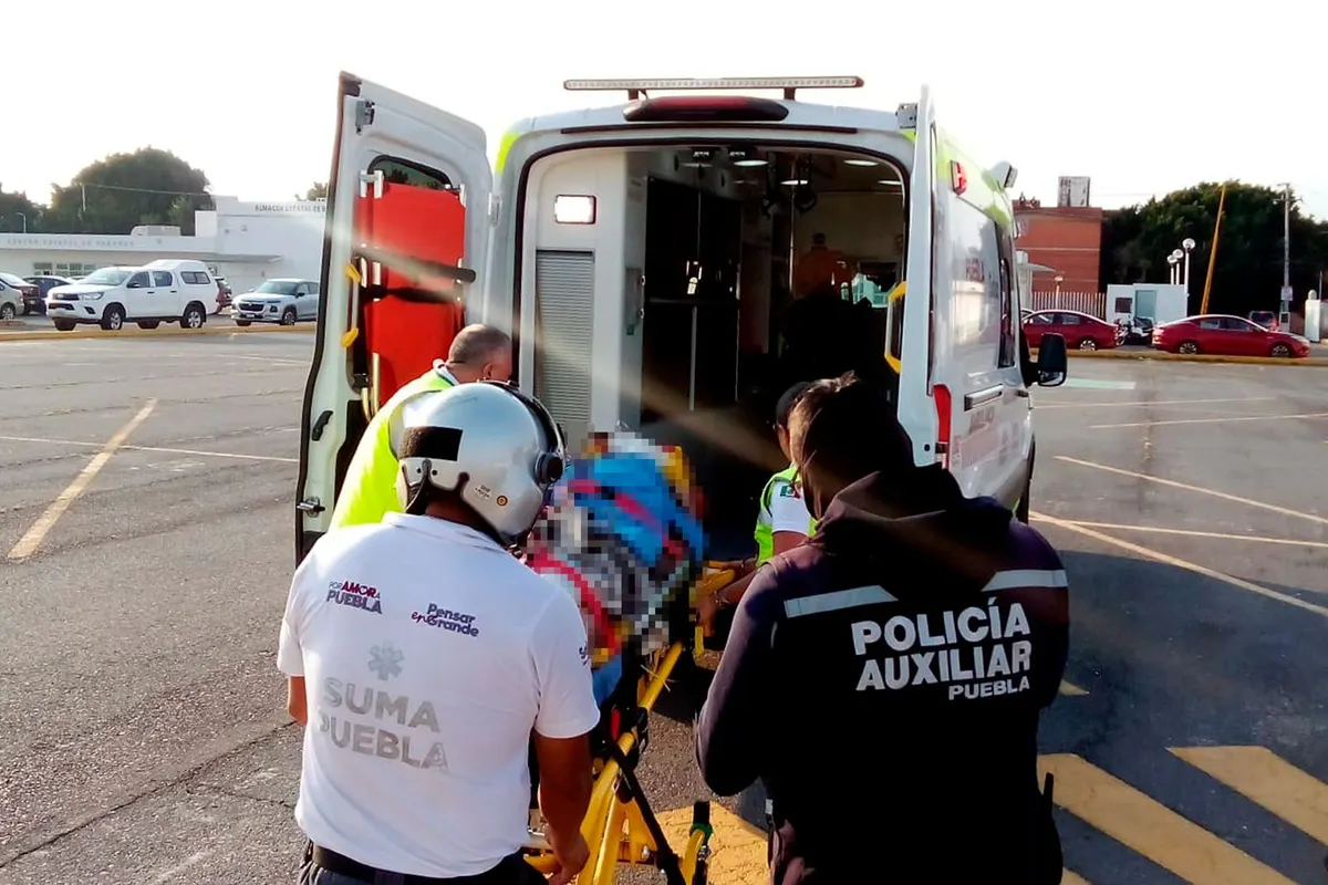 Con traslado aéreo de emergencia, Gobierno de Puebla salva paciente crítico desde Izúcar de Matamoros