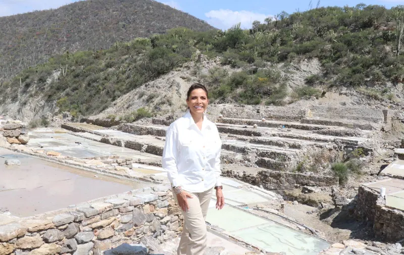 olivia-salomon-vibaldo-zapotitlan-salinas