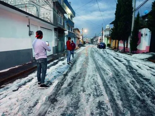 Continuarán lluvias y granizadas en el país este martes