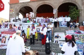 Familias de desaparecidos marchan en Puebla y exigen justicia en el Día Internacional de las Víctimas de Desaparición Forzada